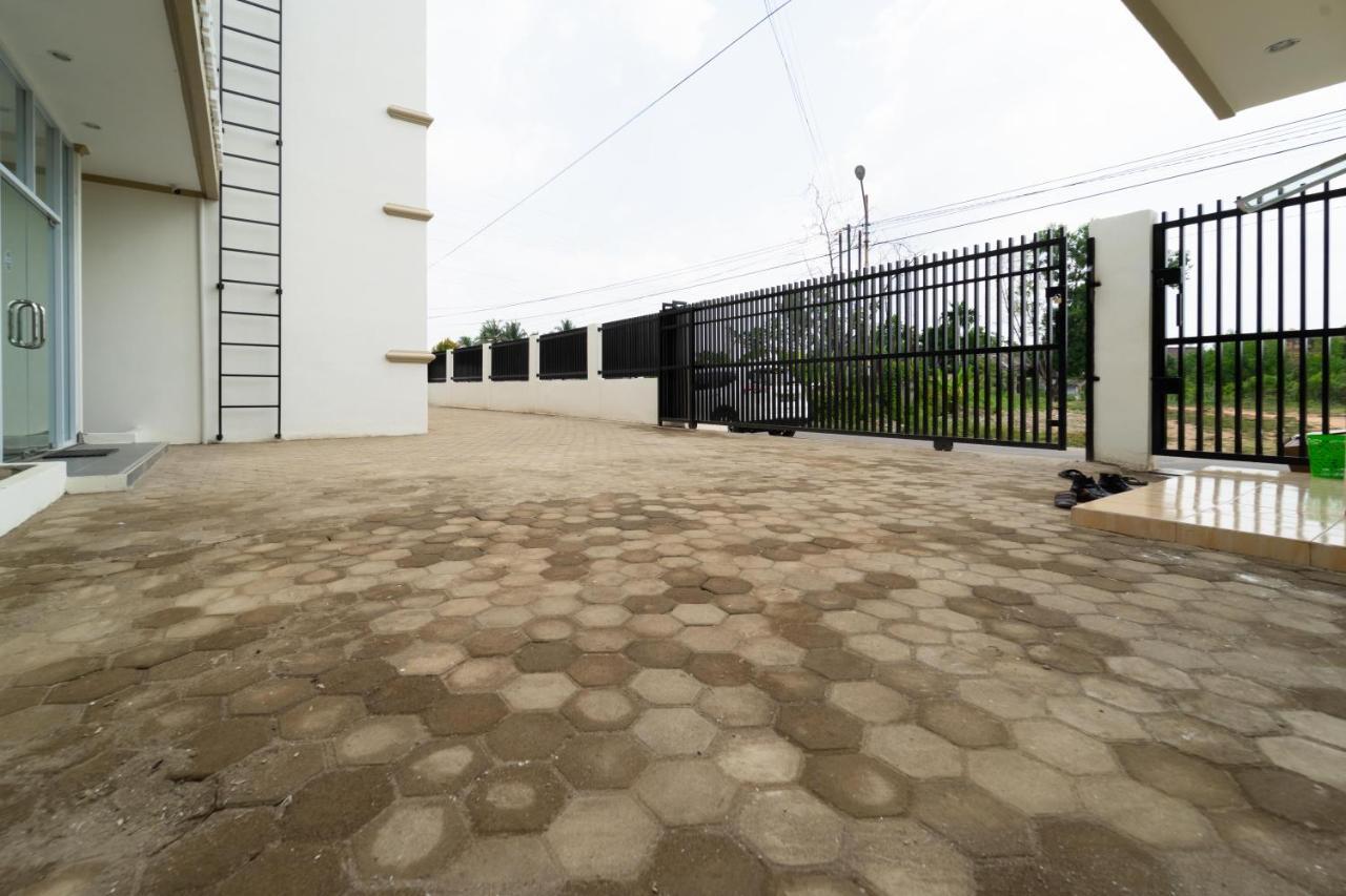 Reddoorz Near Griya Agung Palembang Hotel Talang Kelapa Luaran gambar